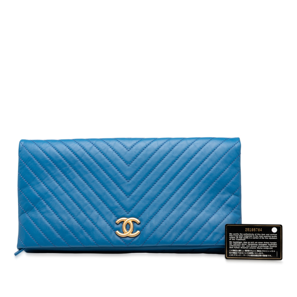 Pre-Loved Chanel CC Chevron Lambskin Fold Over Clutch - Picture 8 of 8
